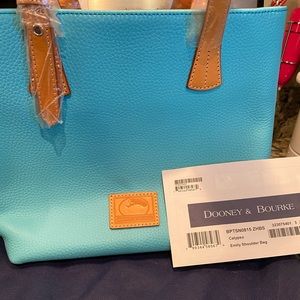 New Dooney and Bourke medium purse